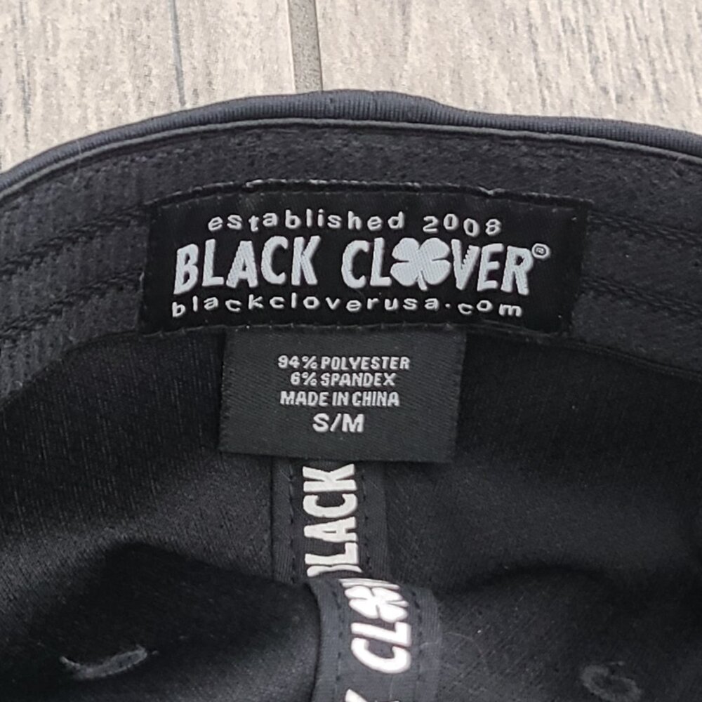Black Clover Live Lucky Four Leaf Clover Hat S/M NWOT - Picture 7 of 8
